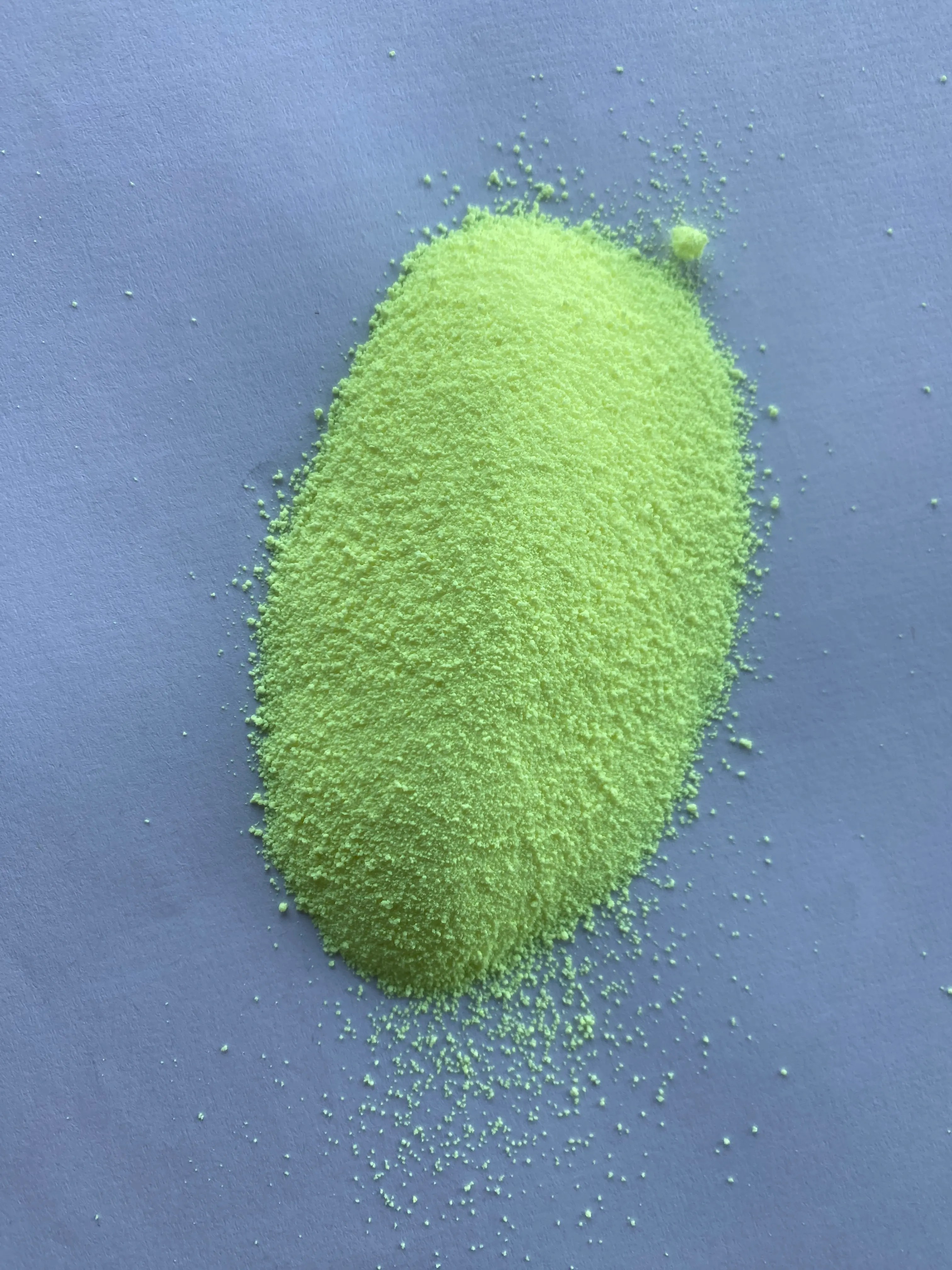 Fluorescent whitening agent CBSX used in the manufacturing of laundry